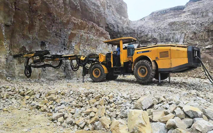 “化水为电”，，，，，，尊龙凯时凿岩台车提速水电站扩机工程