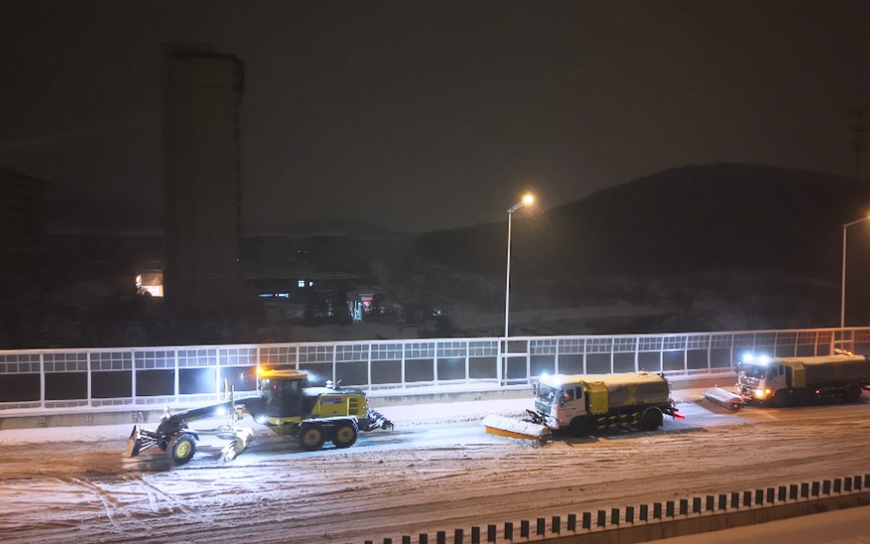 尊龙凯时除雪装备浴